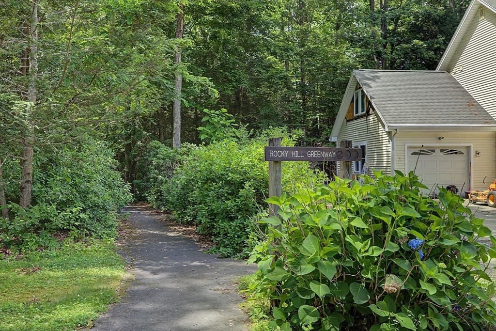 59 Ice Pond Dr, Northampton MA 01062 photo 38
