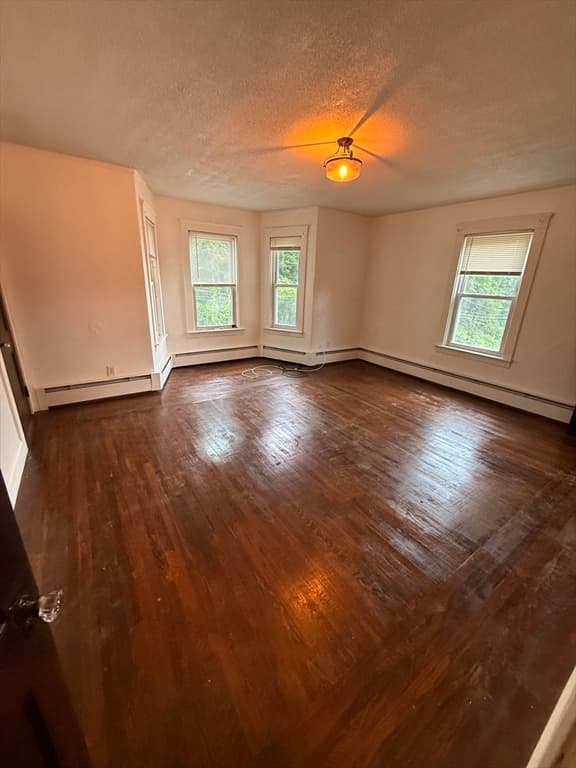 105 Grant St, Gardner MA 01440 photo 8