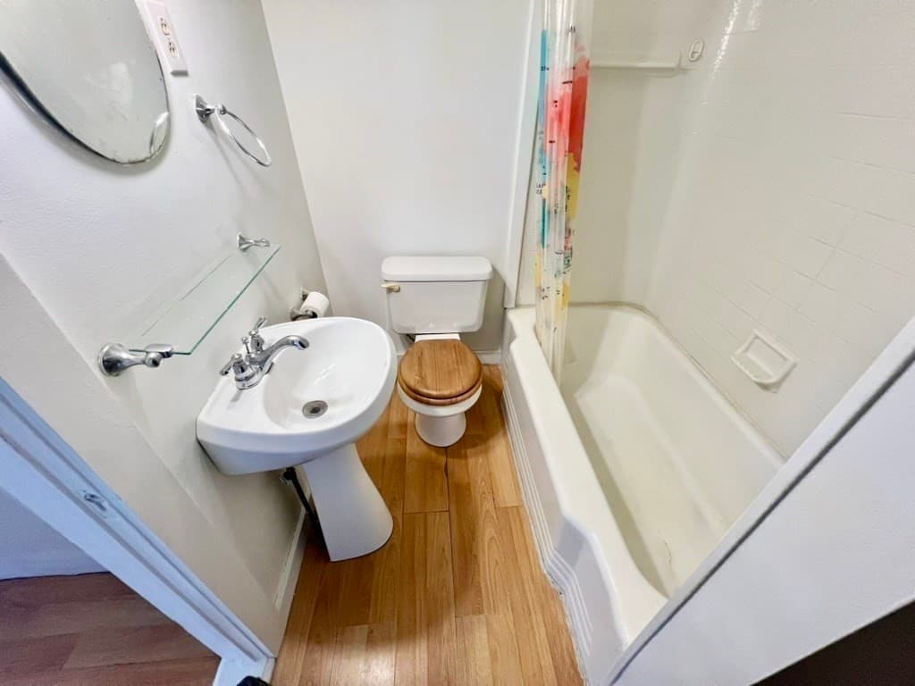Single Family Residence at 26 Winthrop Ave, Oak Bluffs MA 02557, photo 20 of 28