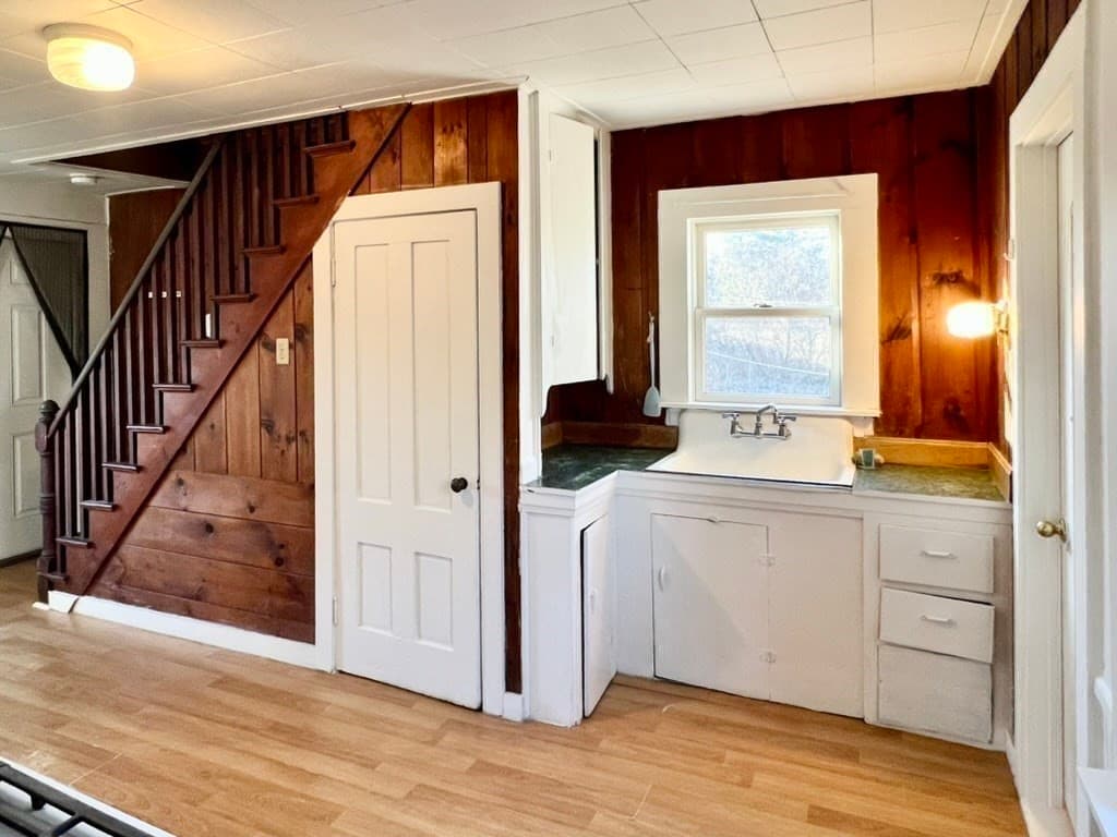 Single Family Residence at 26 Winthrop Ave, Oak Bluffs MA 02557, photo 25 of 28