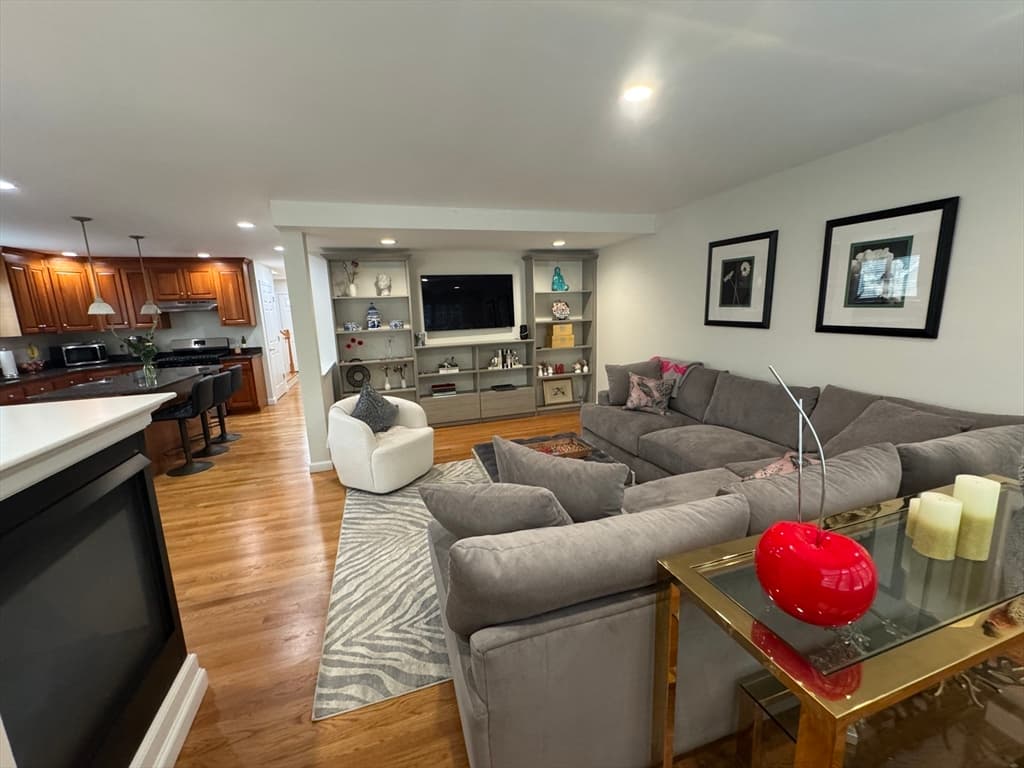 45 Crescent Rd # 45, Needham MA 02494 photo 9