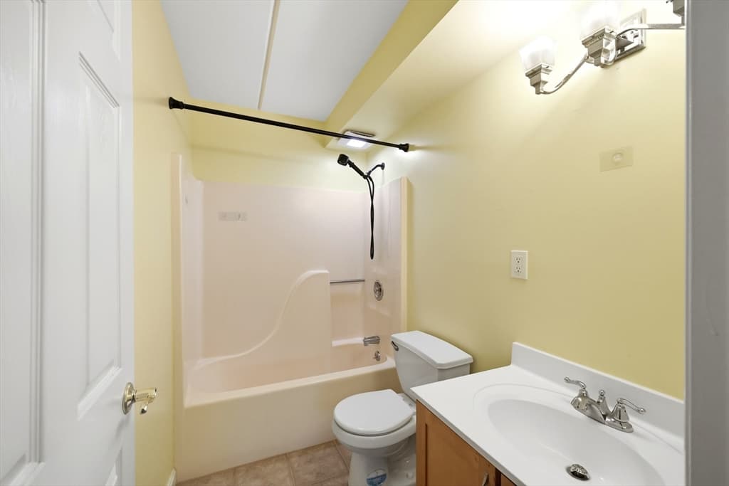 36 Maple Crest Cir # F, Holyoke MA 01040 photo 16