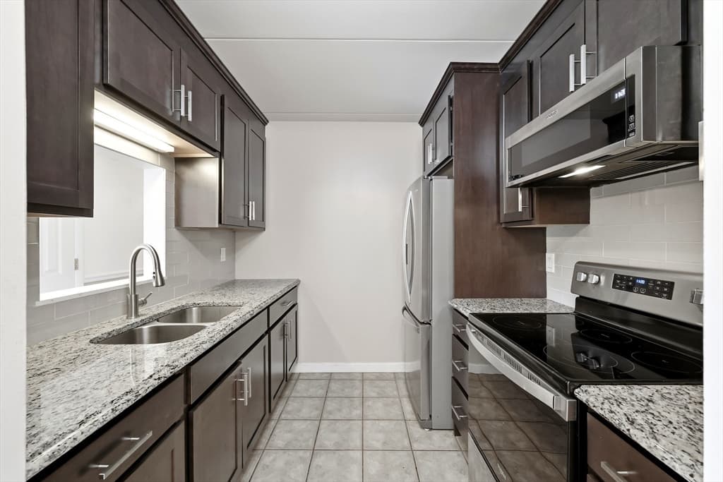36 Maple Crest Cir # F, Holyoke MA 01040 photo 7