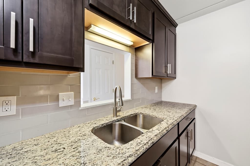 36 Maple Crest Cir # F, Holyoke MA 01040 photo 9