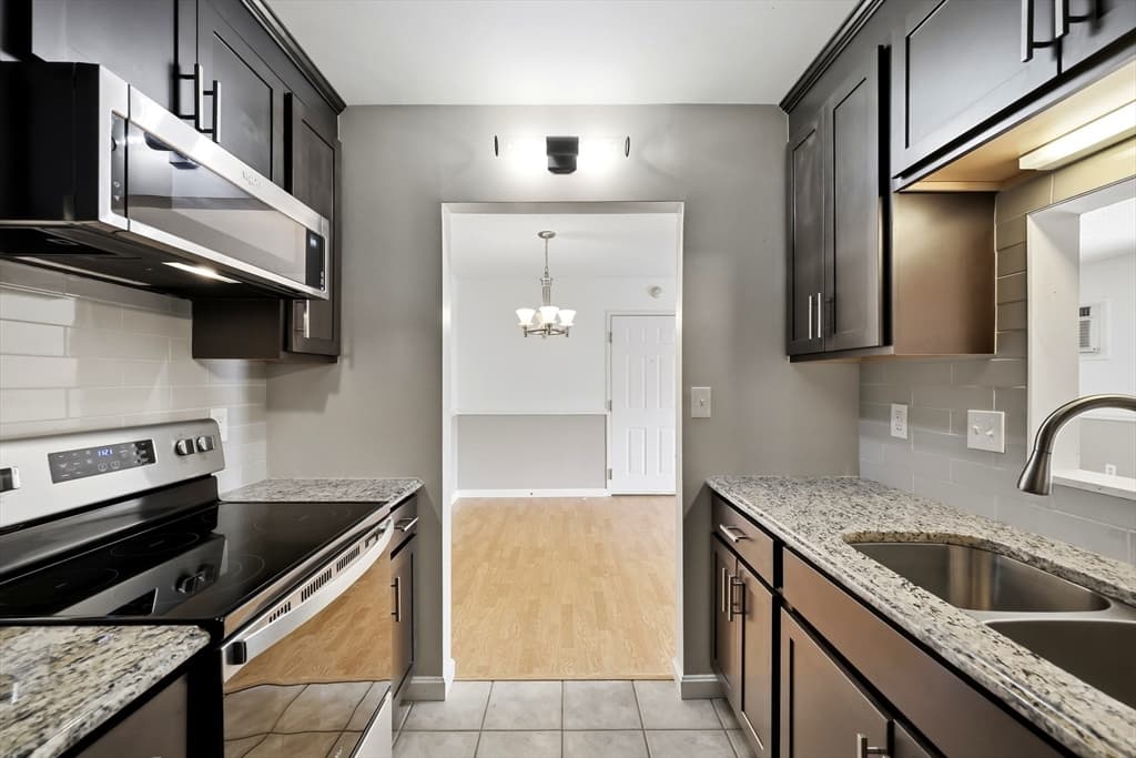 36 Maple Crest Cir # F, Holyoke MA 01040 photo 8