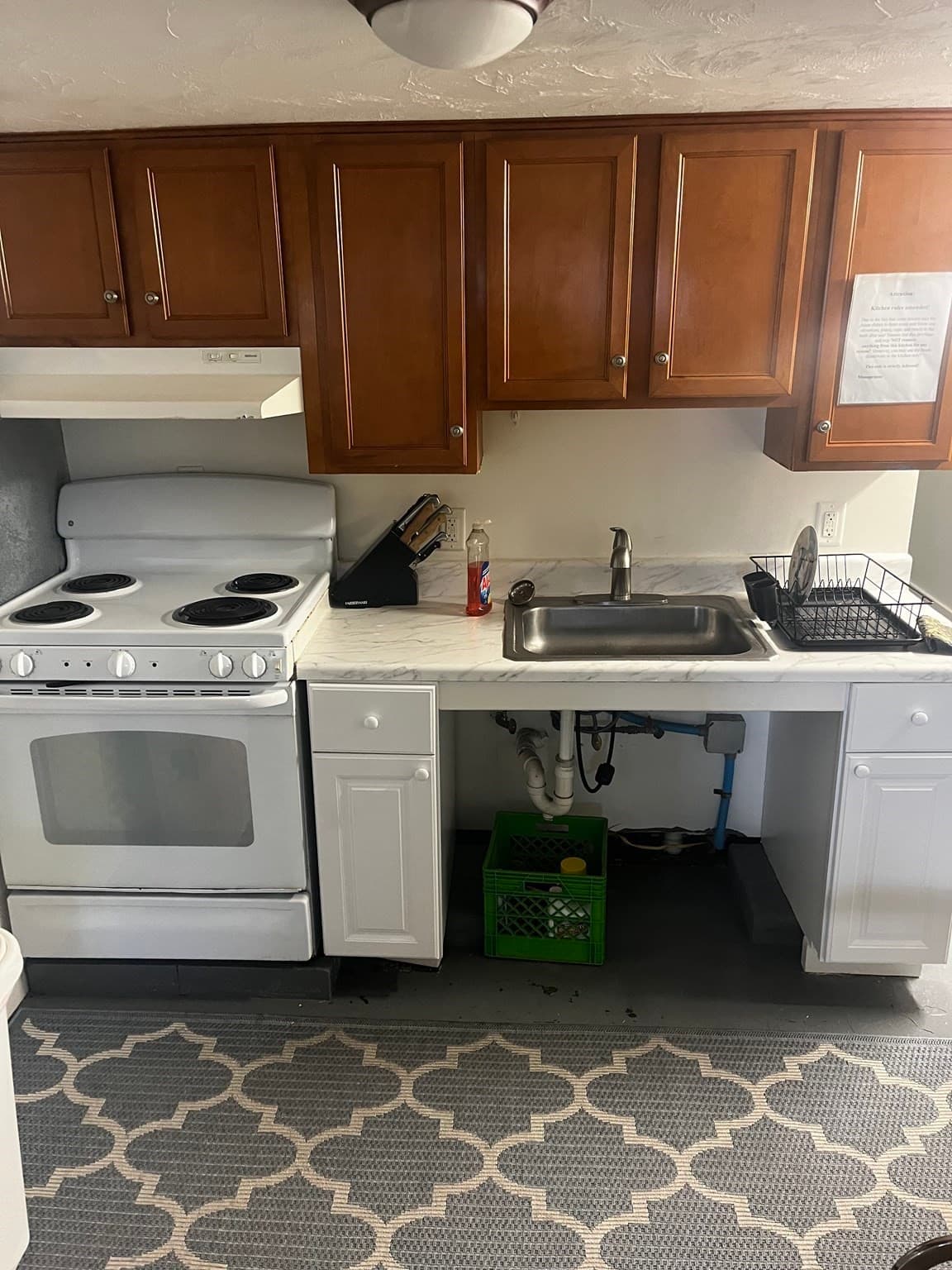 5+ Family - Rooming House at 12 Park Ave, Hull MA 02045, photo 6 of 12