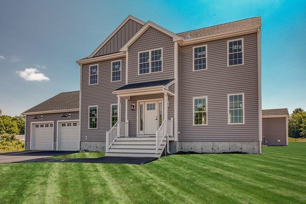 123 John Scott Boulevard, Norton MA 02766