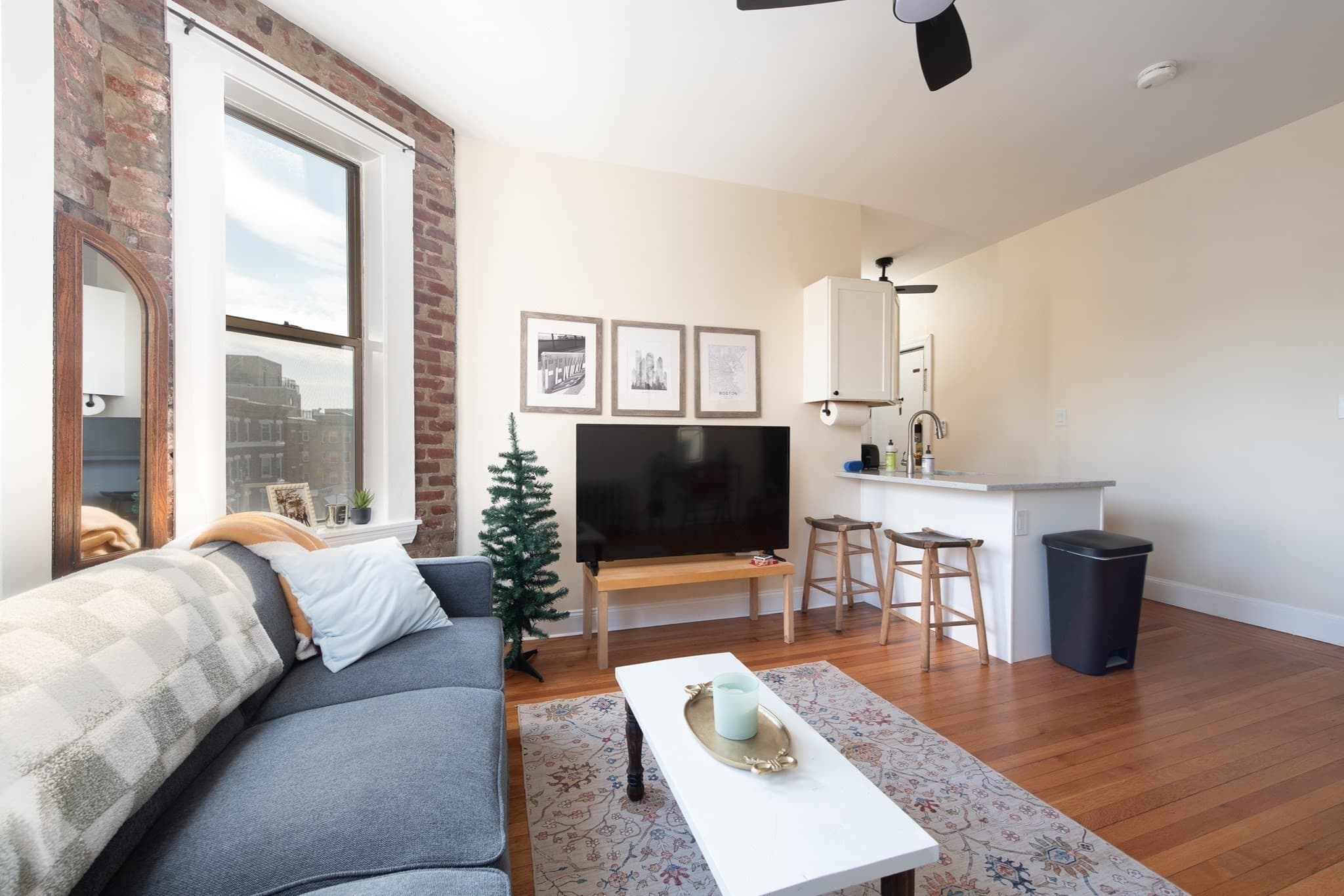 Condominium at 111 Jersey St. # 15, Boston MA 02215, photo 3 of 16