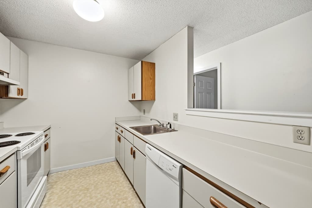 23 Randolph Place # 108, Northampton MA 01060 photo 2