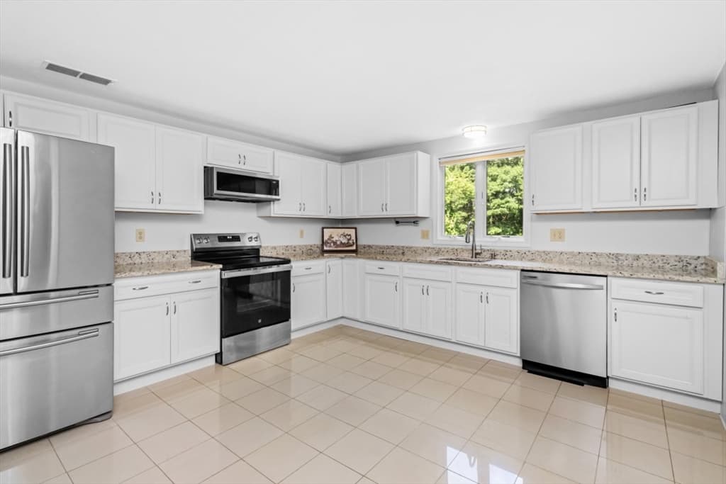 46 Pinebrook Ln # 3, Easton MA 02375 photo 8