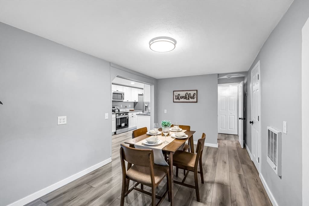 83 Rolf Ave, Chicopee MA 01020 photo 7
