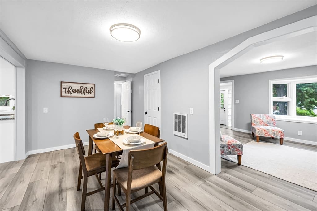 83 Rolf Ave, Chicopee MA 01020 photo 8