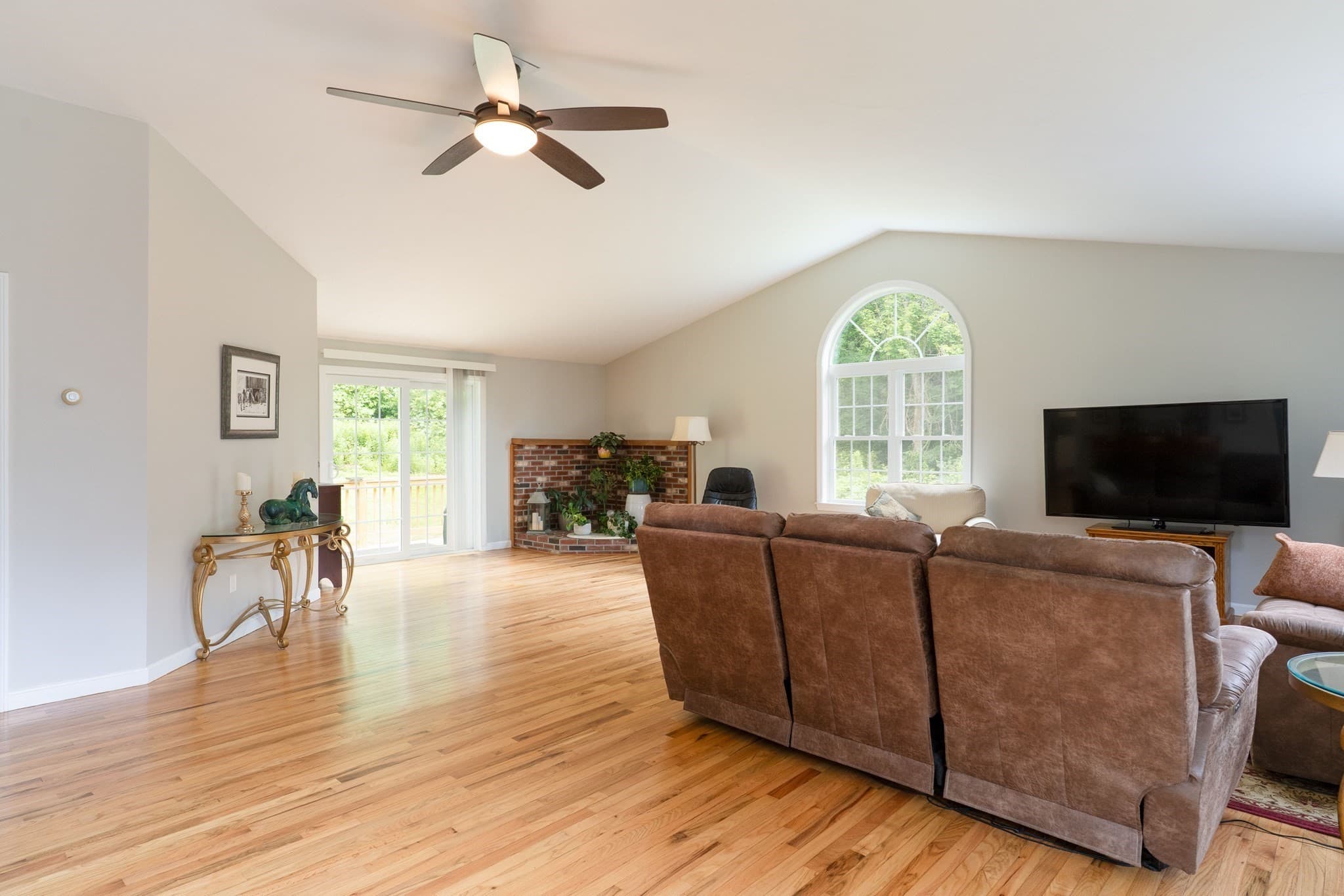 Single Family Residence at 26 Old West Brookfield Rd, North Brookfield MA 01535, North Brookfield, photo 8 of 42