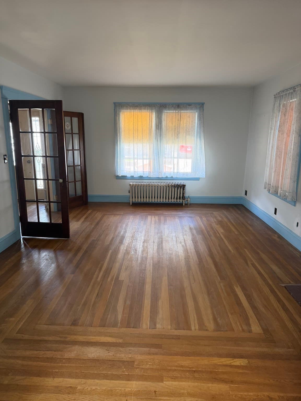 Single Family Residence at 130 Emerald St, Gardner MA 01440, photo 6 of 37