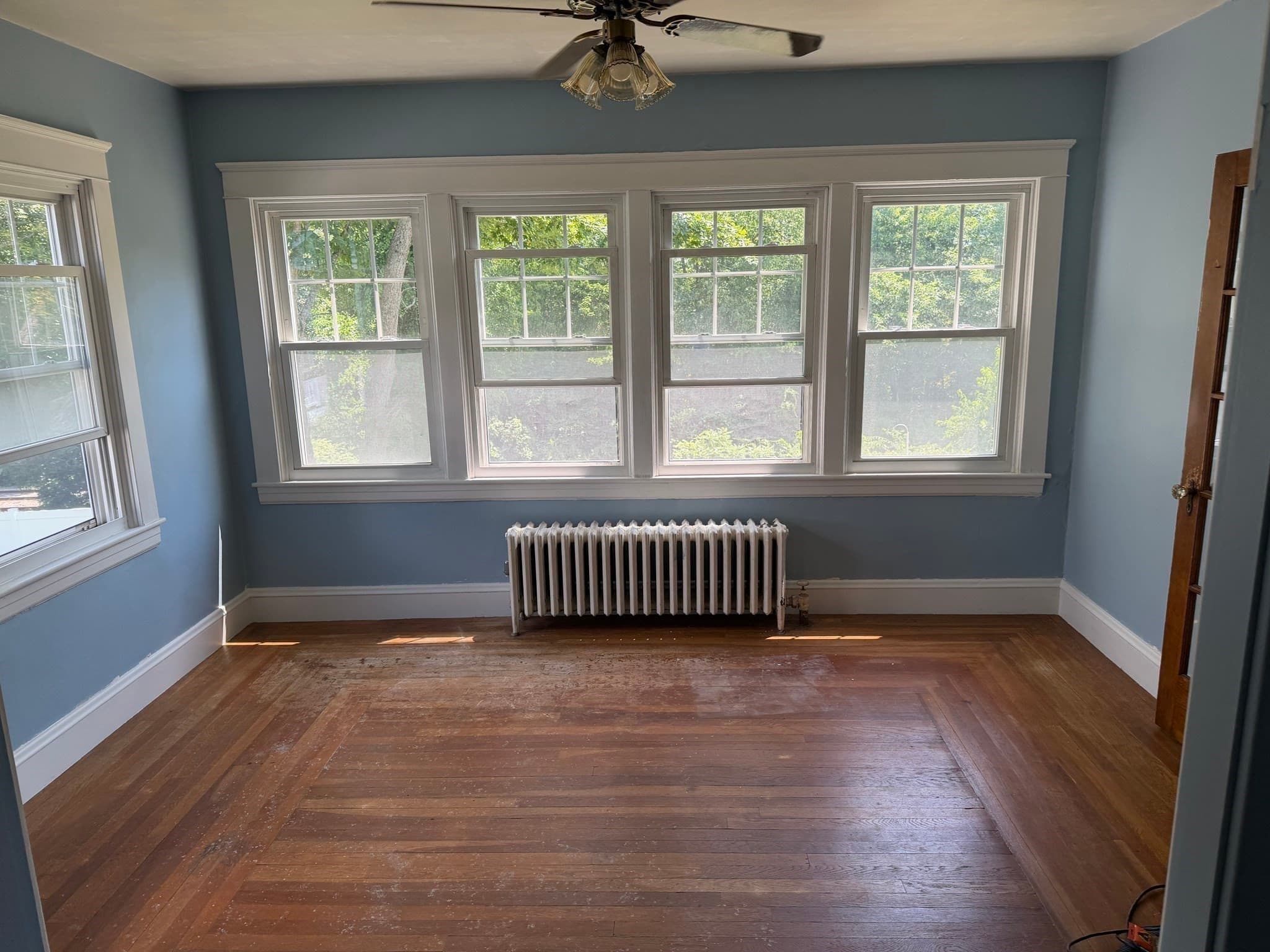 Single Family Residence at 130 Emerald St, Gardner MA 01440, photo 9 of 37