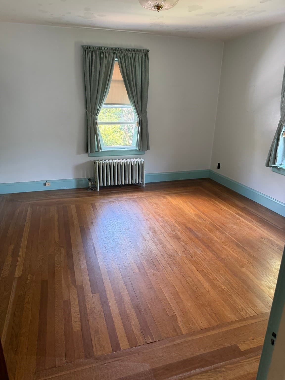 Single Family Residence at 130 Emerald St, Gardner MA 01440, photo 24 of 37