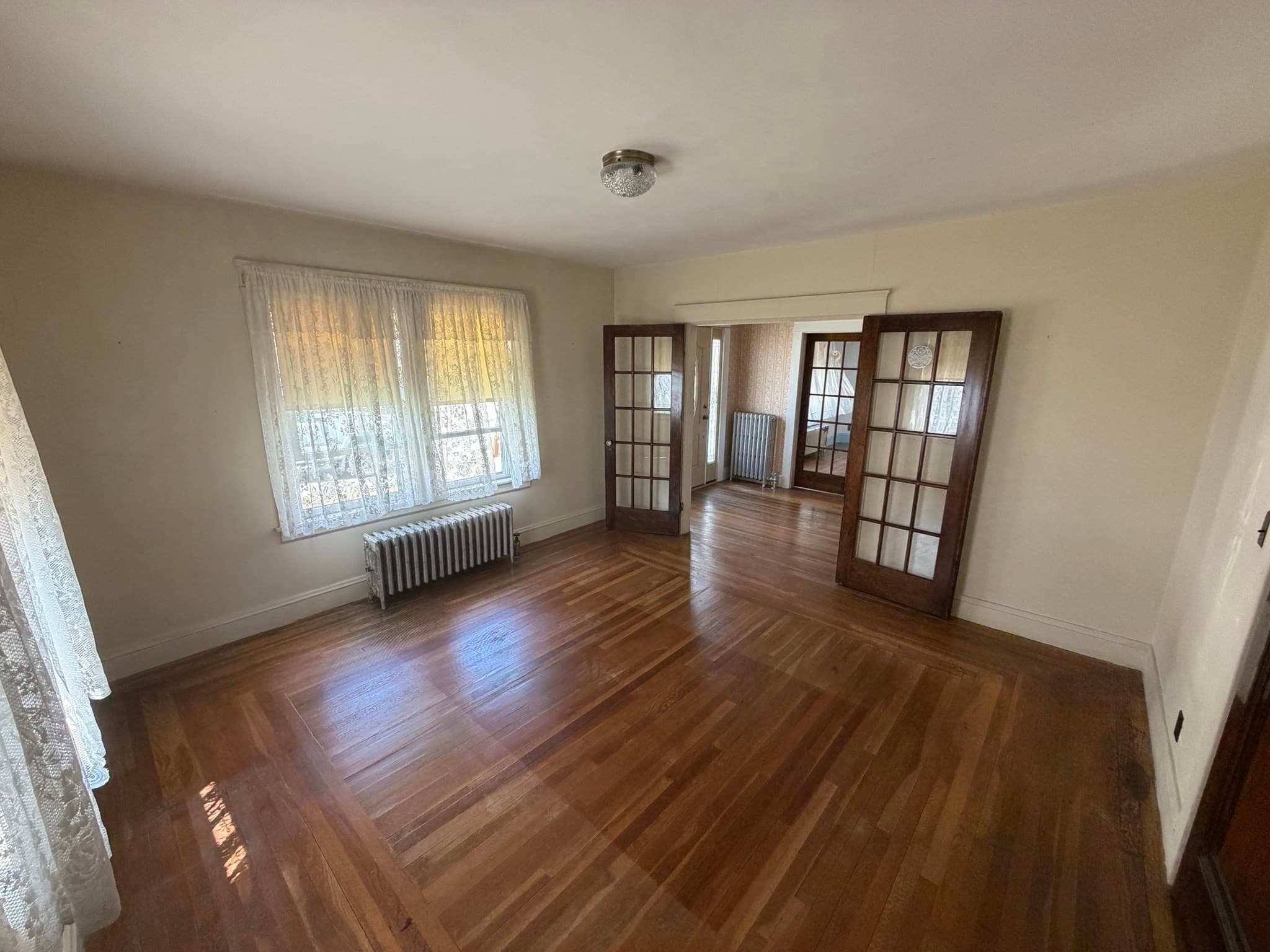 Single Family Residence at 130 Emerald St, Gardner MA 01440, photo 10 of 37