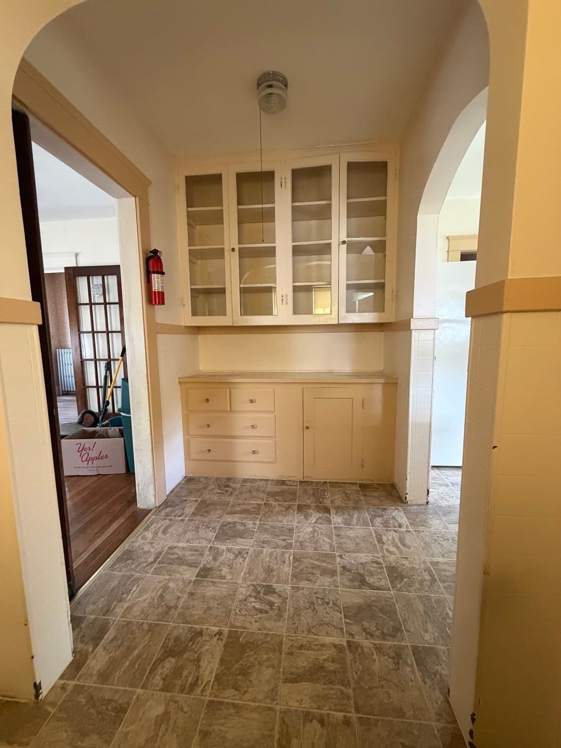 Single Family Residence at 130 Emerald St, Gardner MA 01440, photo 15 of 37