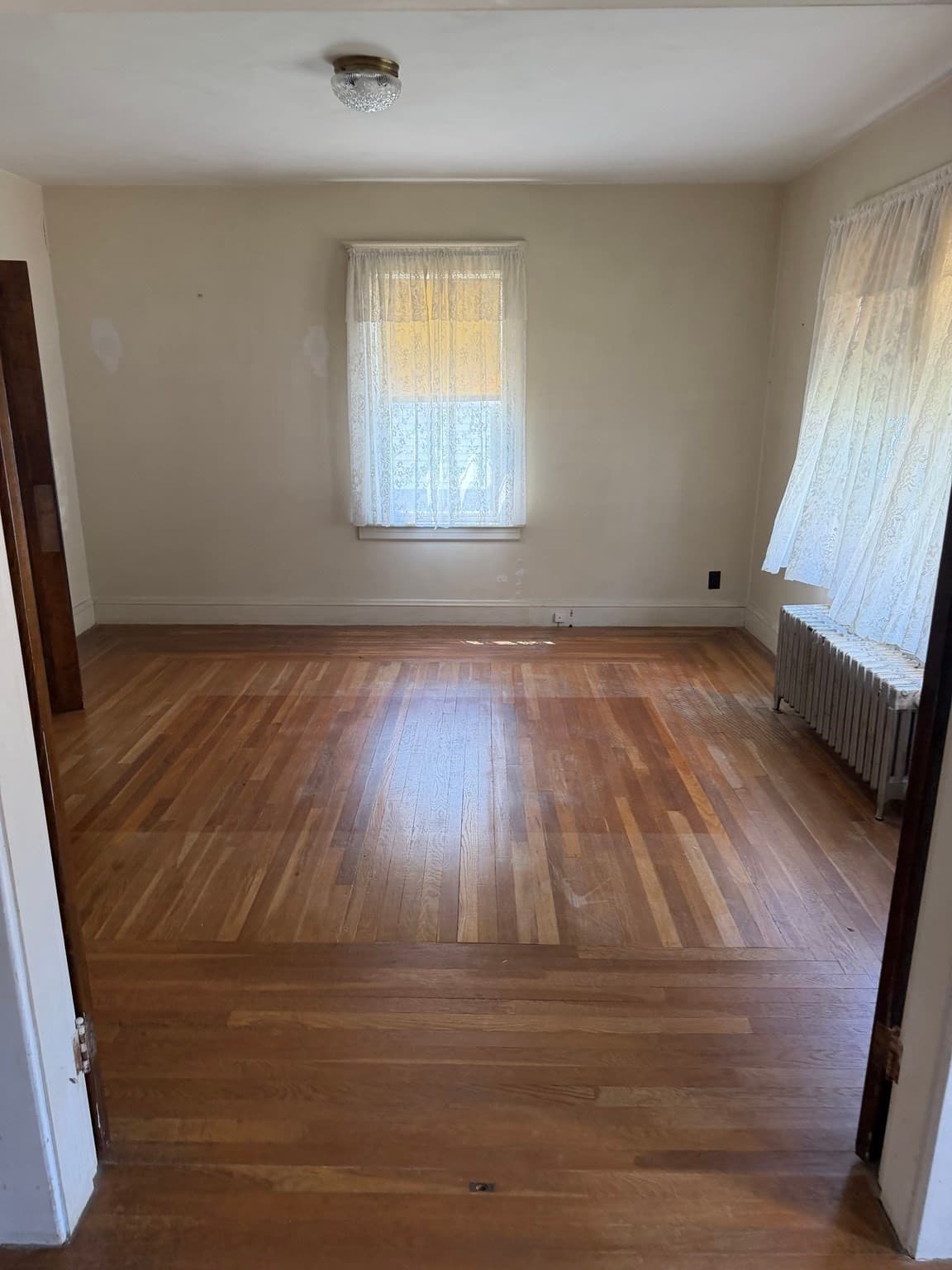Single Family Residence at 130 Emerald St, Gardner MA 01440, photo 11 of 37