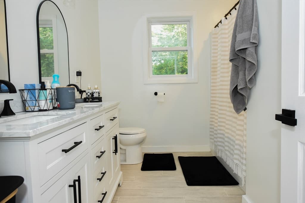 150 Hathaway Road, Acushnet MA 02743 photo 31