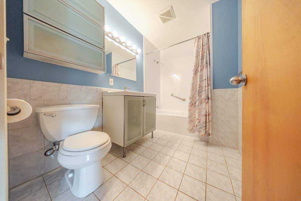 351 Pleasant St # 9, Northampton MA 01060 photo 18