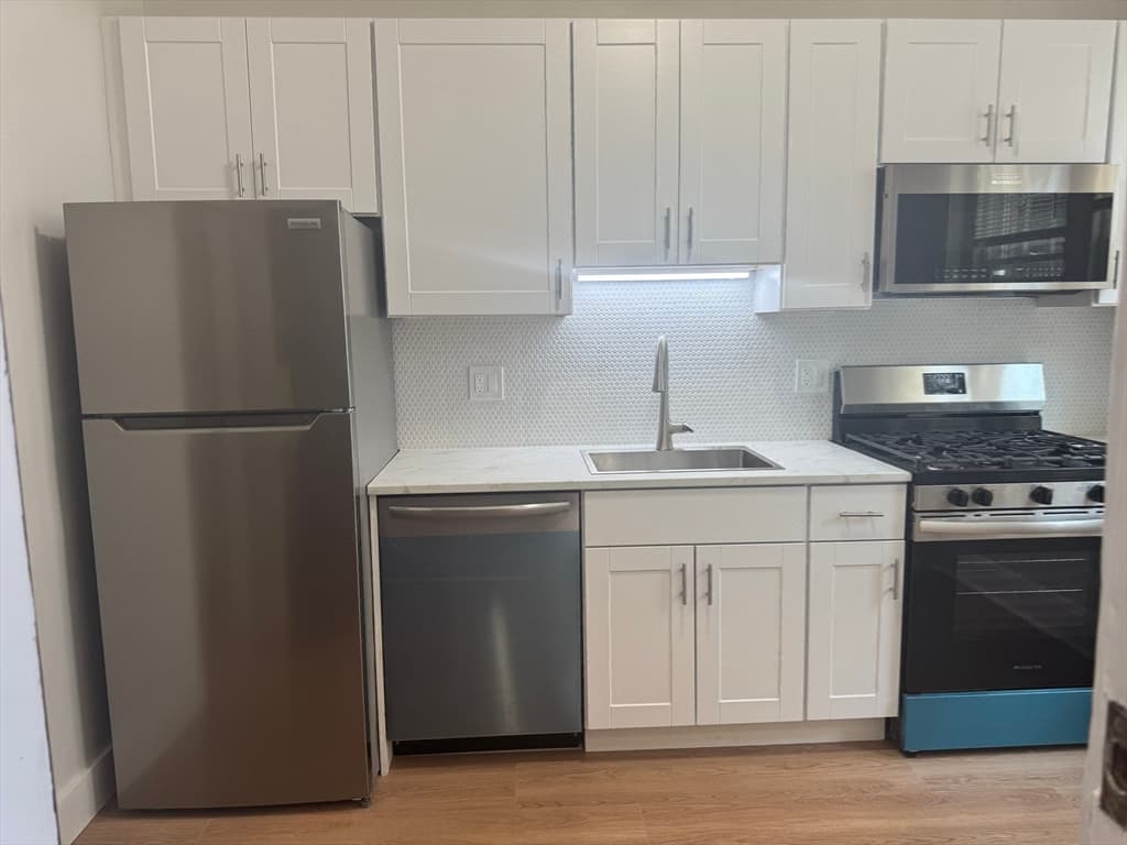 Condominium at 35 Mount Hood # 7, Boston MA 02135, photo 13 of 31
