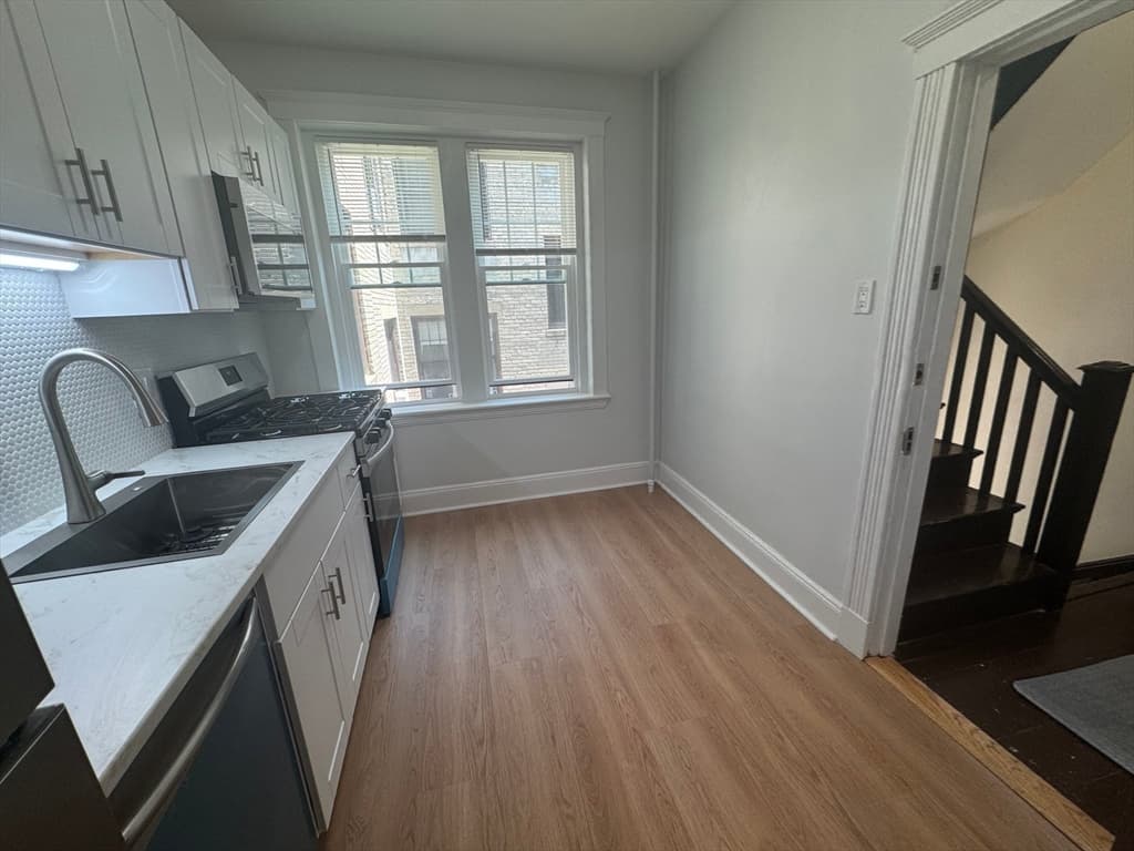 Condominium at 35 Mount Hood # 7, Boston MA 02135, photo 16 of 31