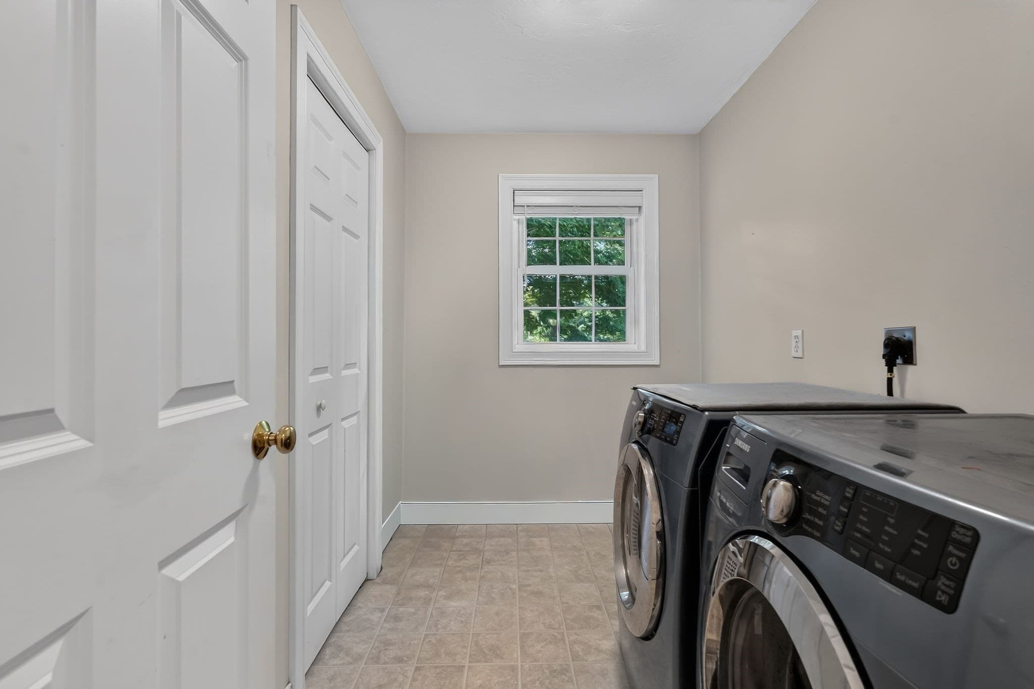 Single Family Residence at 100 Mechanic St, Warren MA 01083, Warren, photo 18 of 28