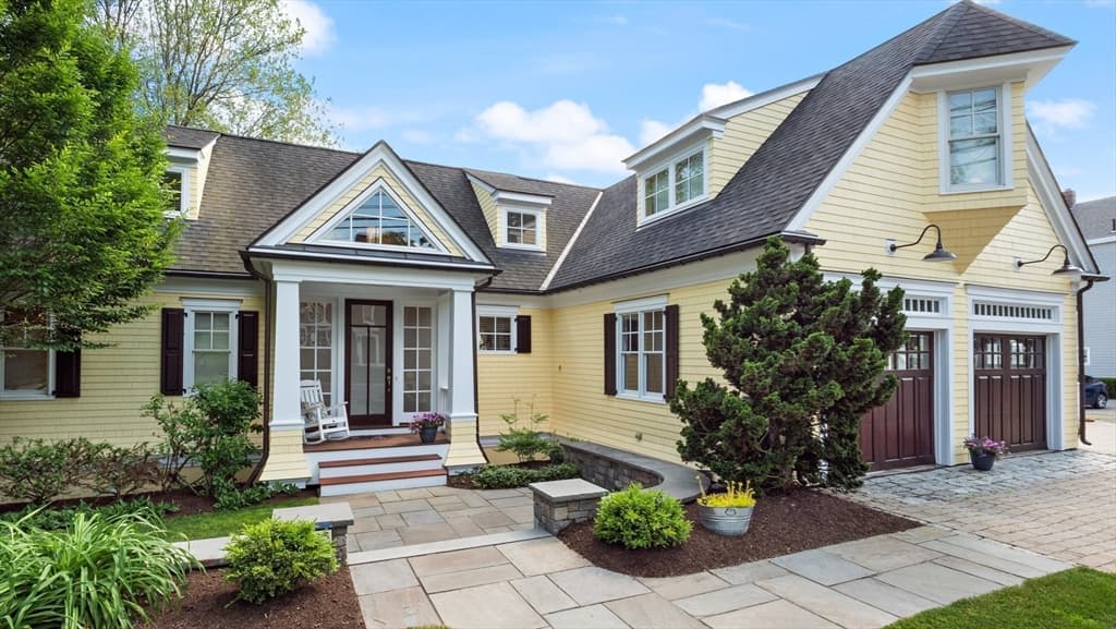 435 Main Street, Amesbury MA 01913