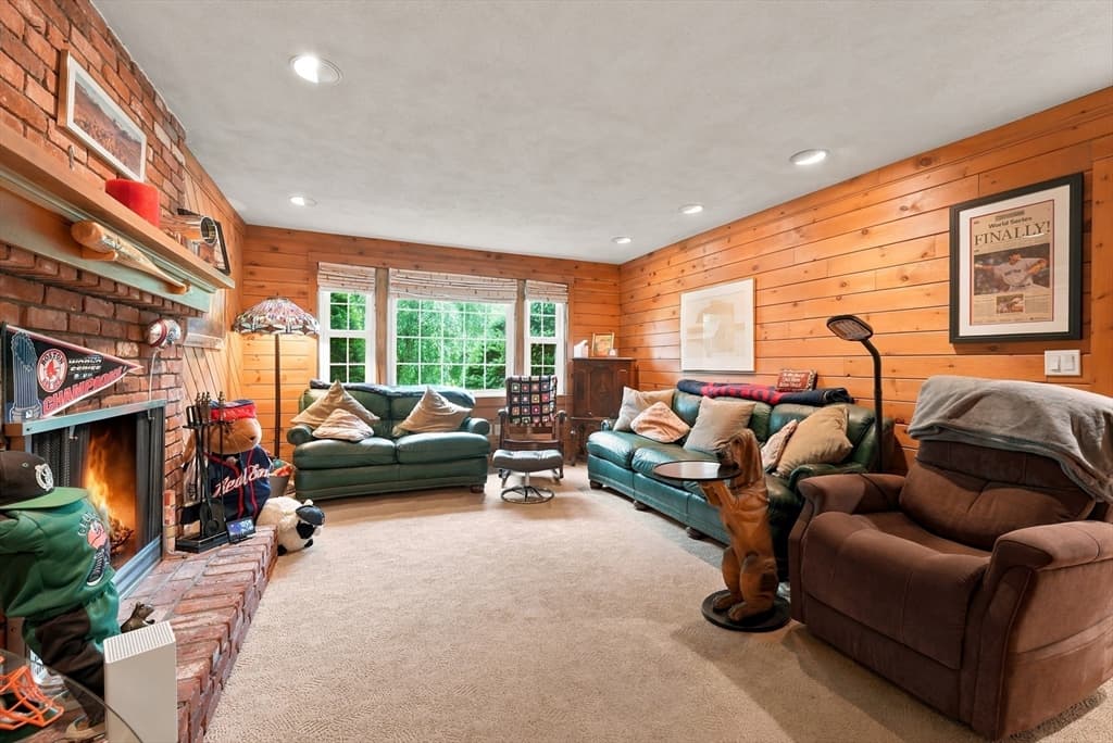 12 Swanson Rd, Framingham MA 01701 photo 11