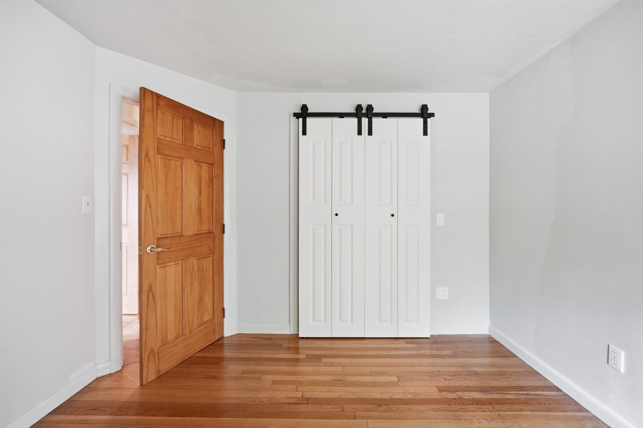 Single Family Residence at 28 Spring Rd, Westborough MA 01581, photo 19 of 42