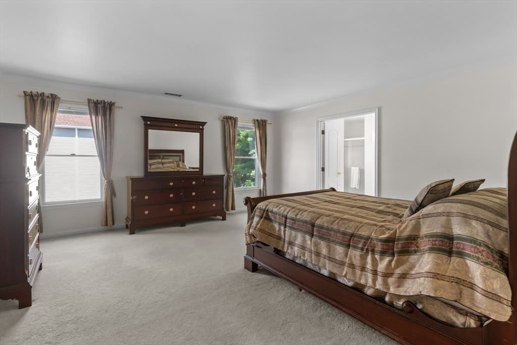 10 Hemingway St, Shrewsbury MA 01545 photo 27