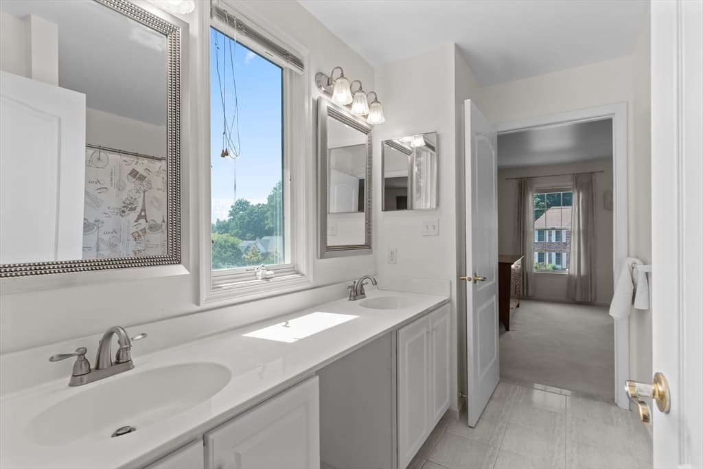 10 Hemingway St, Shrewsbury MA 01545 photo 24