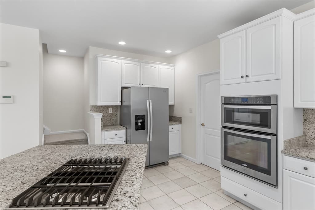 10 Hemingway St, Shrewsbury MA 01545 photo 14