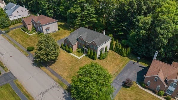 10 Hemingway St, Shrewsbury MA 01545 photo 39