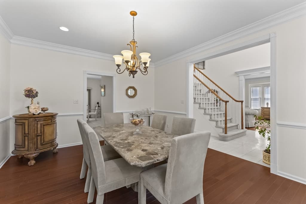 10 Hemingway St, Shrewsbury MA 01545 photo 8