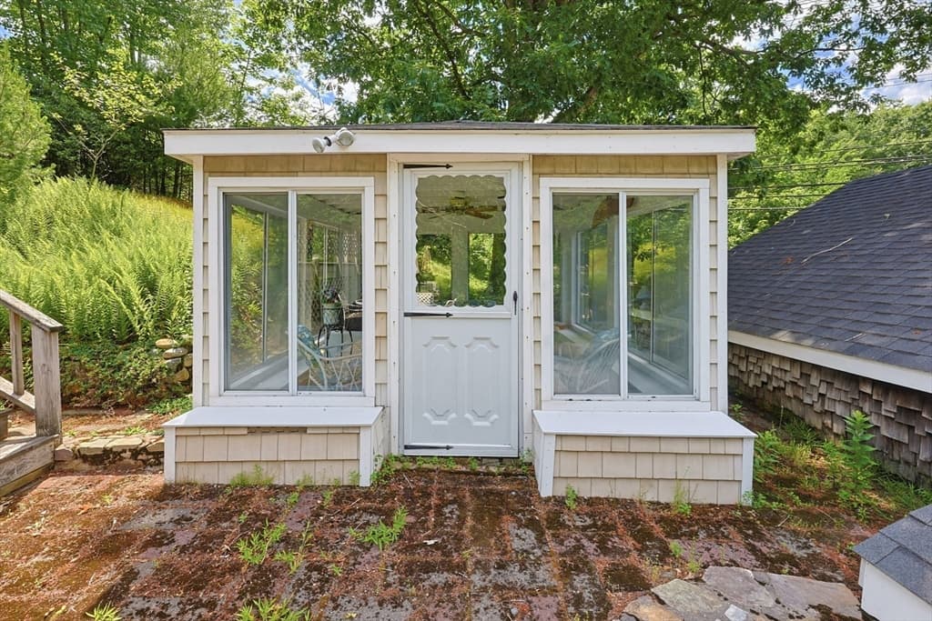 665 South St, Walpole MA 02081 photo 34
