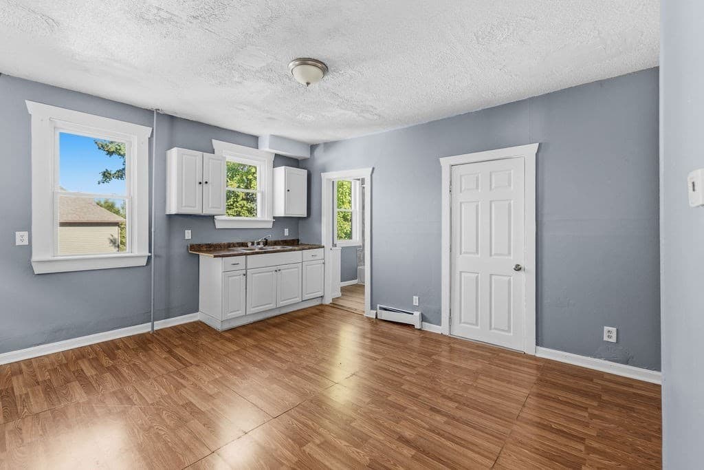 1272 Pleasant St, New Bedford MA 02740 photo 12
