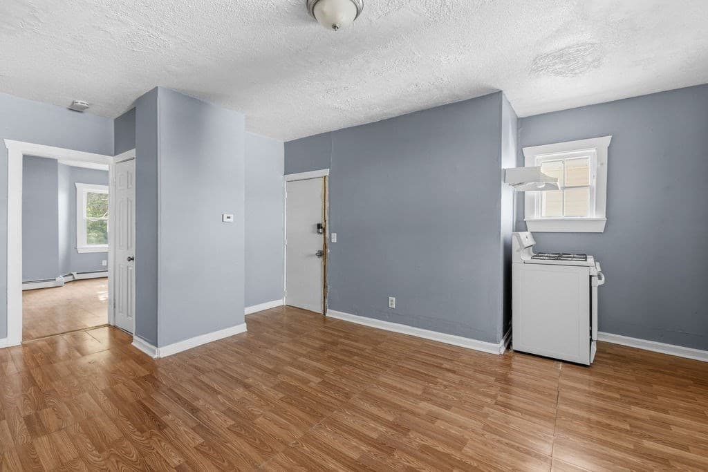 1272 Pleasant St, New Bedford MA 02740 photo 11