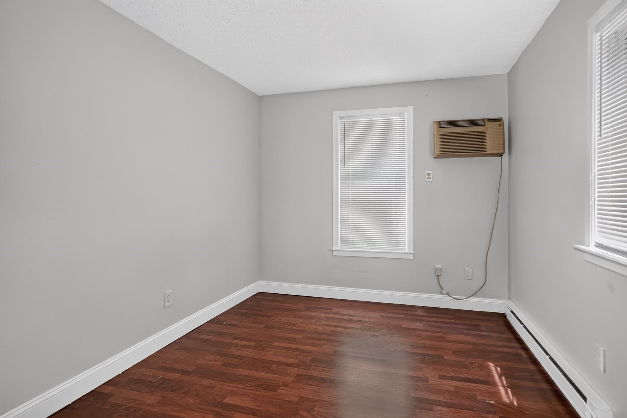 4 Family - 4 Units Up/Down at 308 Hollis St, Framingham MA 01702, Framingham, photo 7 of 27