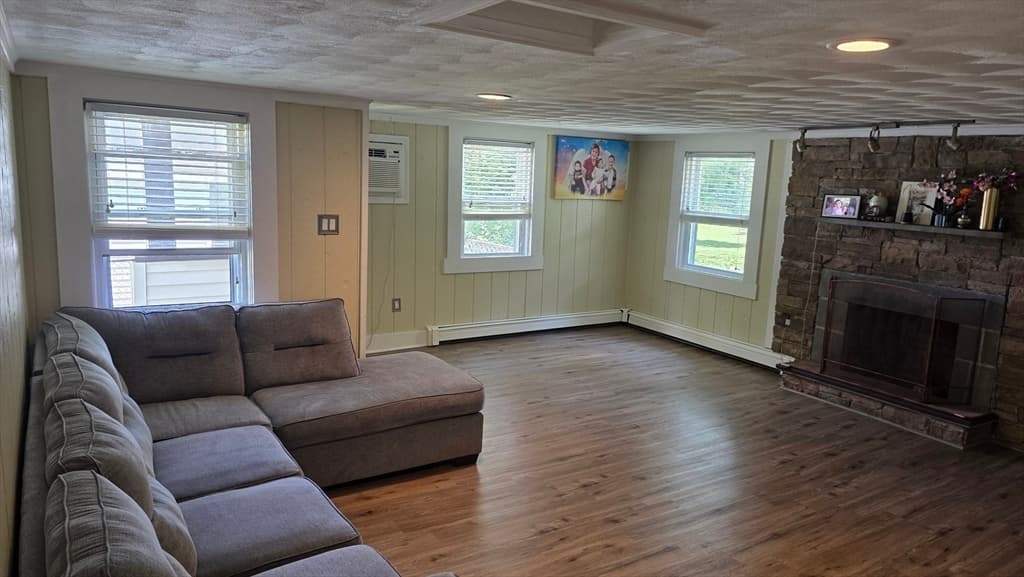 28 Fortier, Somerset MA 02725 photo 7