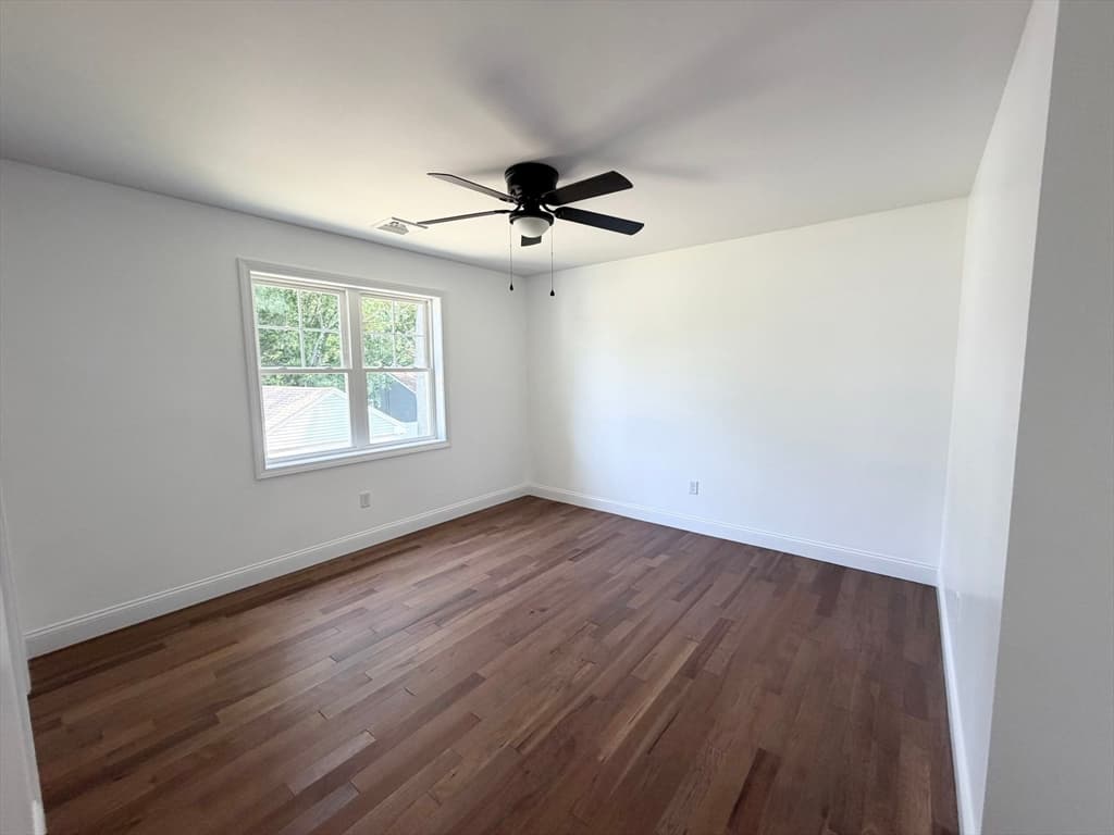 955 Crescent Street, New Bedford MA 02745 photo 9