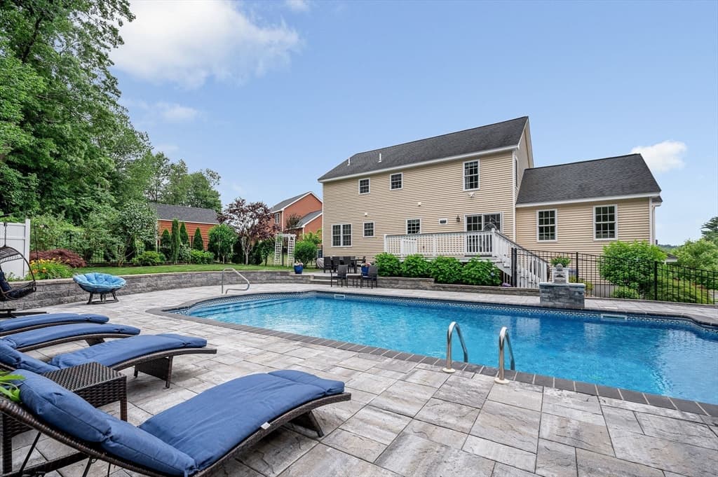 61 Saddle Rd, Dracut MA 01826 photo 32