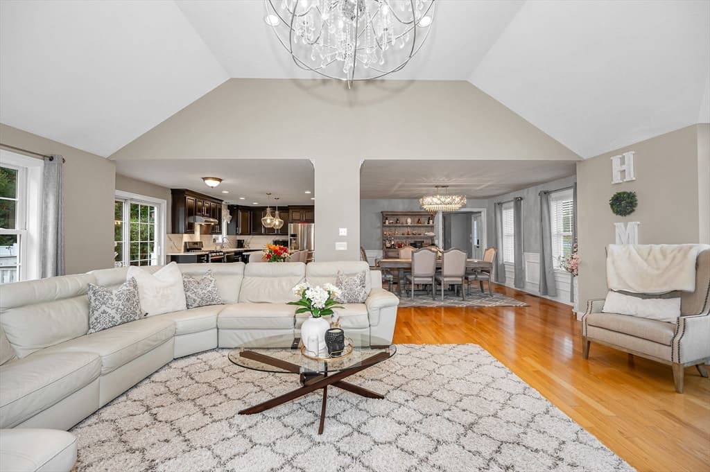 61 Saddle Rd, Dracut MA 01826 photo 9