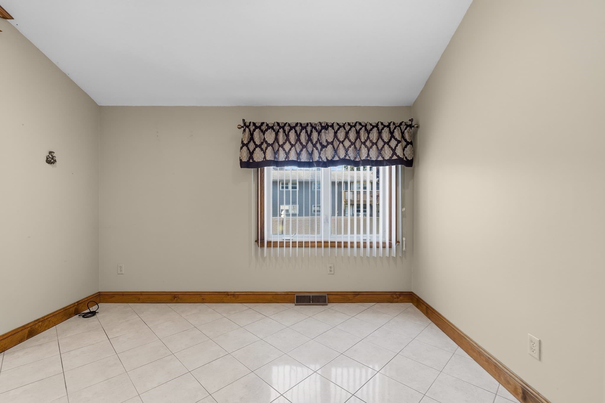 Multi Family at 167 Center St, Ludlow MA 01056, photo 13 of 41