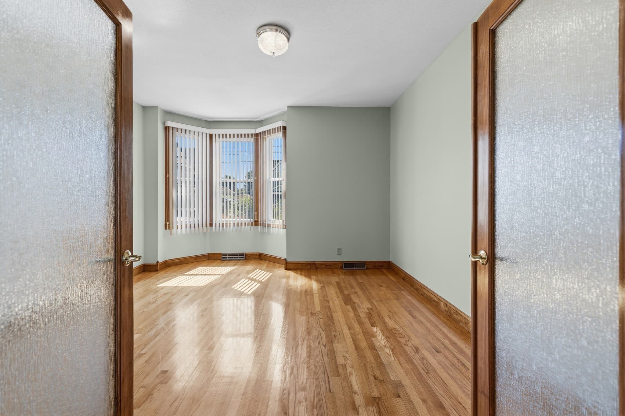 Multi Family at 167 Center St, Ludlow MA 01056, photo 20 of 41