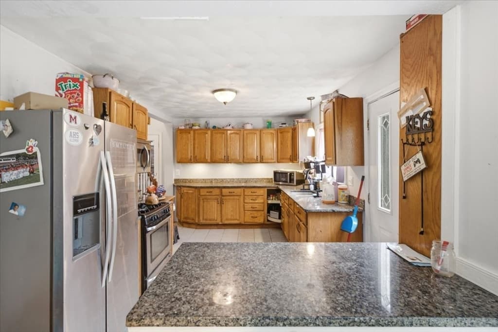 1 Mohawk Dr, North Attleboro MA 02760 photo 7