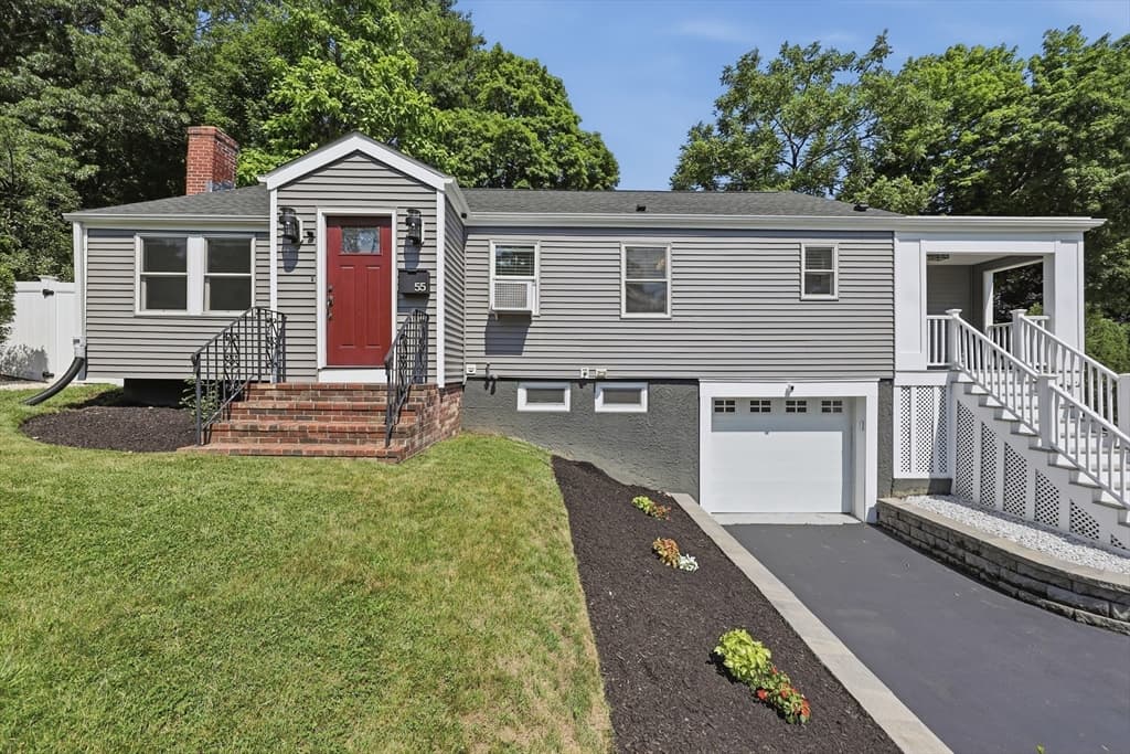 55 Westview Road, Worcester MA 01602