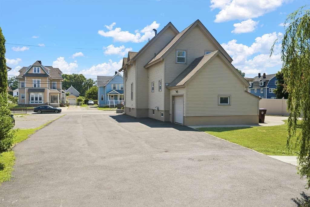 167 Center St, Ludlow MA 01056 photo 3