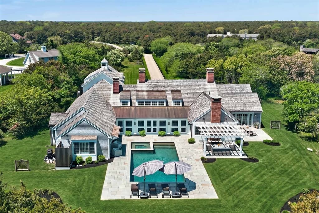 29 Slough Cove Rd, Edgartown MA 02539 photo 2